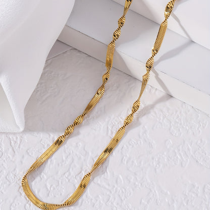 Torsion Chain Necklace