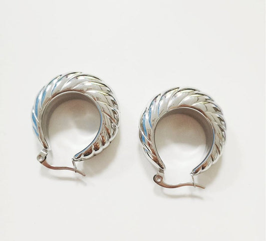 Twisted Hoop Silver